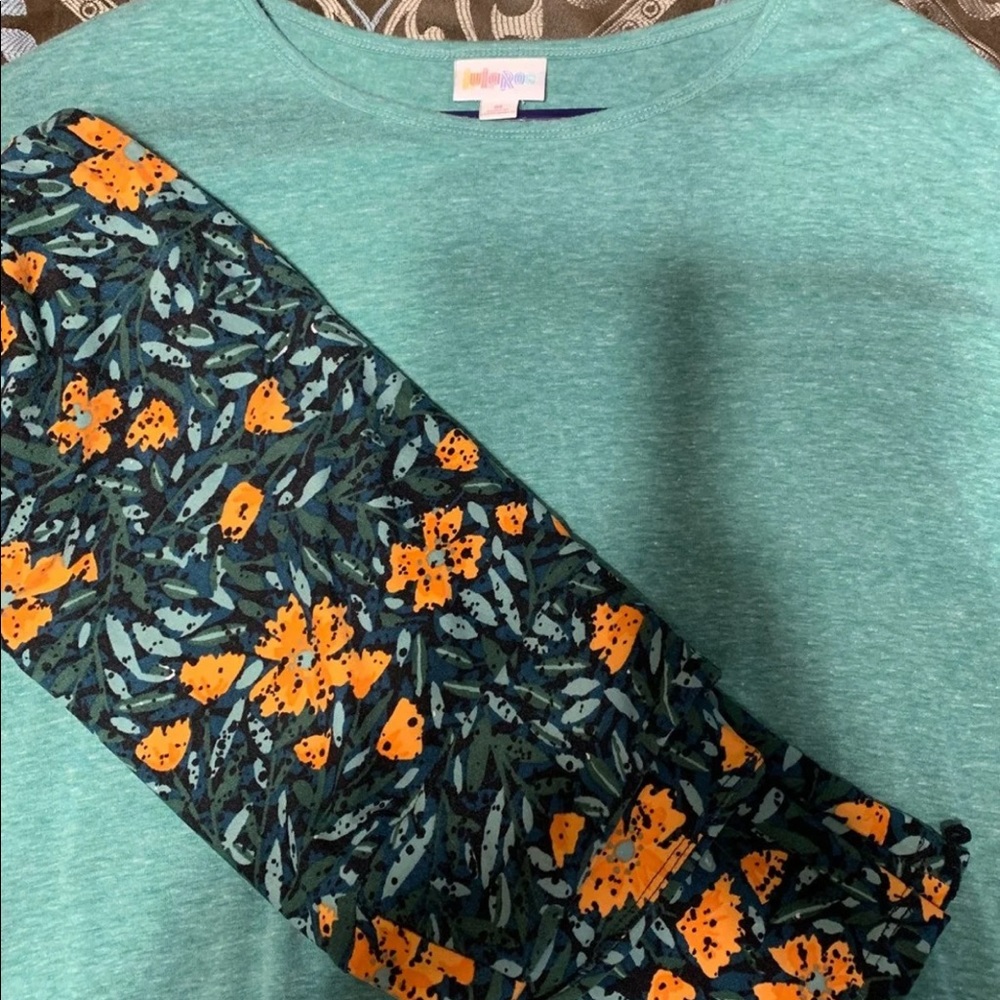 Lularoe Tunic and Leggings